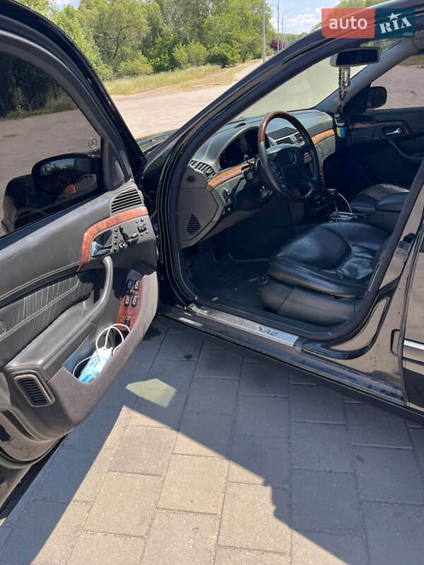 Седан Mercedes-Benz S-Class 2001 в Горишних Плавнях
