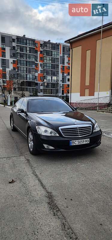 Седан Mercedes-Benz S-Class 2006 в 