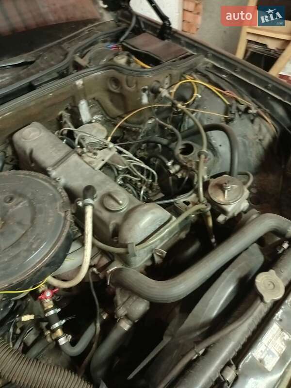 Седан Mercedes-Benz S-Class 1982 в Переяславі