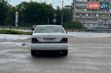Седан Mercedes-Benz S-Class 1992 в 