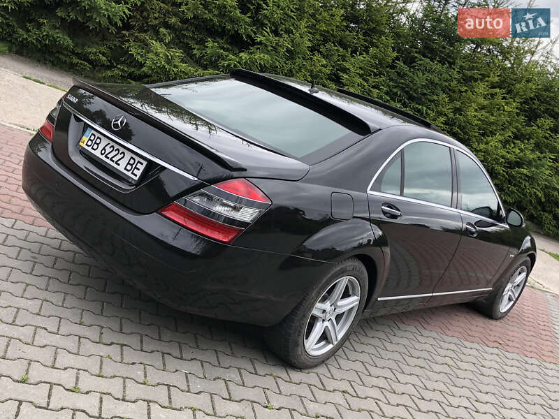 Седан Mercedes-Benz S-Class 2006 в Шепетівці