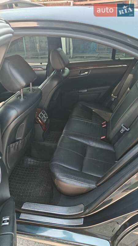 Седан Mercedes-Benz S-Class 2006 в Белгороде-Днестровском