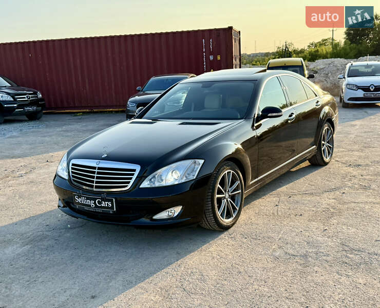 Седан Mercedes-Benz S-Class 2006 в Ровно
