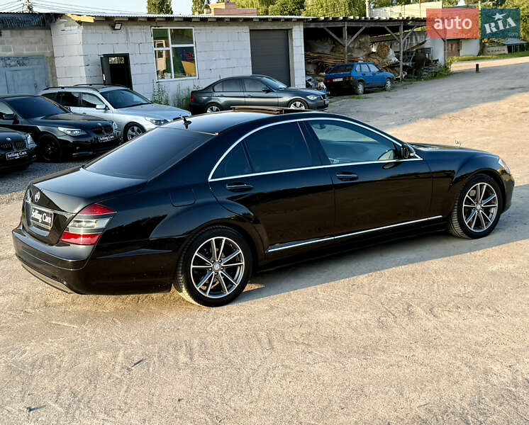 Седан Mercedes-Benz S-Class 2006 в Ровно