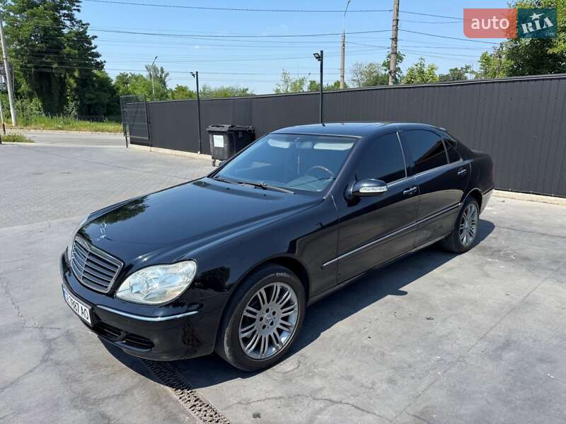 Седан Mercedes-Benz S-Class 2001 в Чернівцях
