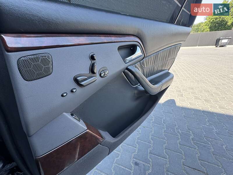 Седан Mercedes-Benz S-Class 2001 в Чернівцях