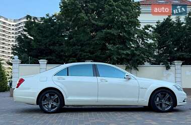 Седан Mercedes-Benz S-Class 2012 в 