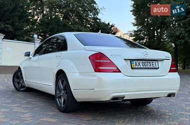 Седан Mercedes-Benz S-Class 2012 в 