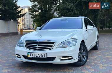 Седан Mercedes-Benz S-Class 2012 в 