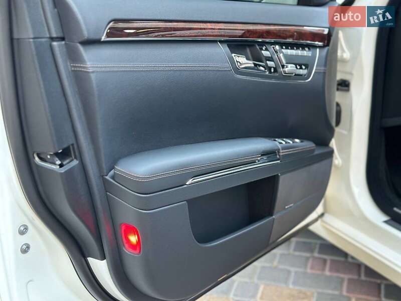 Седан Mercedes-Benz S-Class 2012 в Одессе