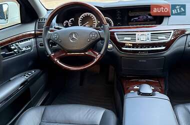 Седан Mercedes-Benz S-Class 2012 в 