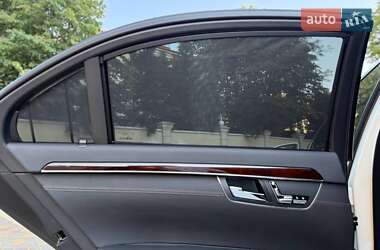 Седан Mercedes-Benz S-Class 2012 в 