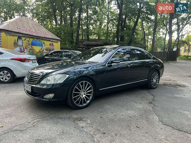 Седан Mercedes-Benz S-Class 2005 в Полтаве