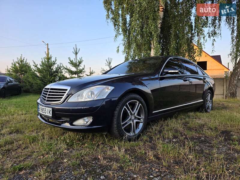 Седан Mercedes-Benz S-Class 2007 в Ровно