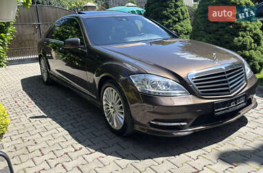 Седан Mercedes-Benz S-Class 2011 в 