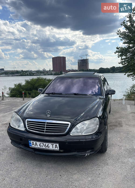Седан Mercedes-Benz S-Class 2001 в 