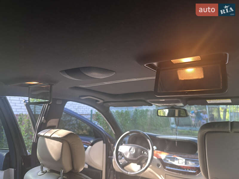 Седан Mercedes-Benz S-Class 2006 в Львове
