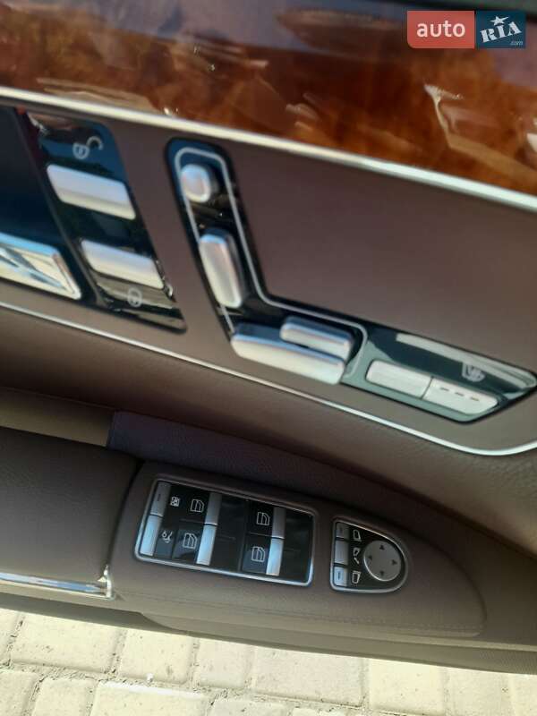 Седан Mercedes-Benz S-Class 2012 в Оржице
