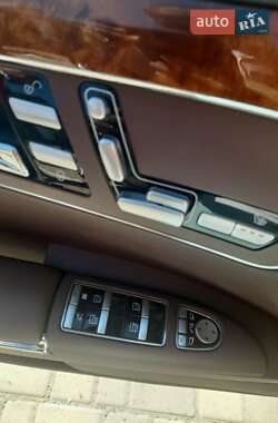 Седан Mercedes-Benz S-Class 2012 в 