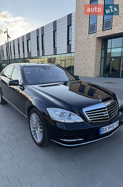 Седан Mercedes-Benz S-Class 2012 в 