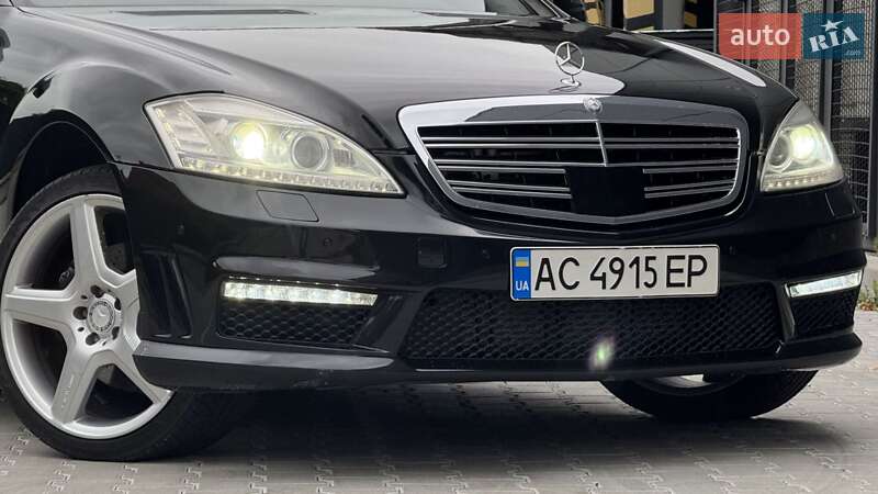 Седан Mercedes-Benz S-Class 2009 в Стрию