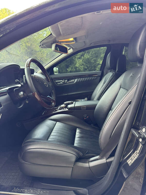 Седан Mercedes-Benz S-Class 2012 в Днепре