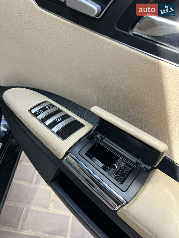 Седан Mercedes-Benz S-Class 2005 в Одессе