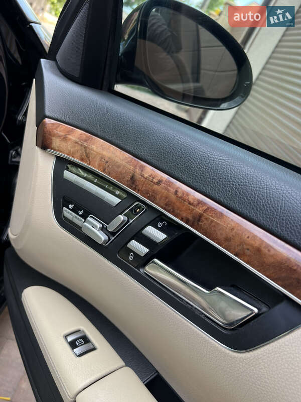 Седан Mercedes-Benz S-Class 2005 в Одессе