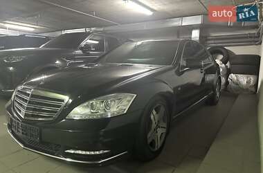 Седан Mercedes-Benz S-Class 2008 в 