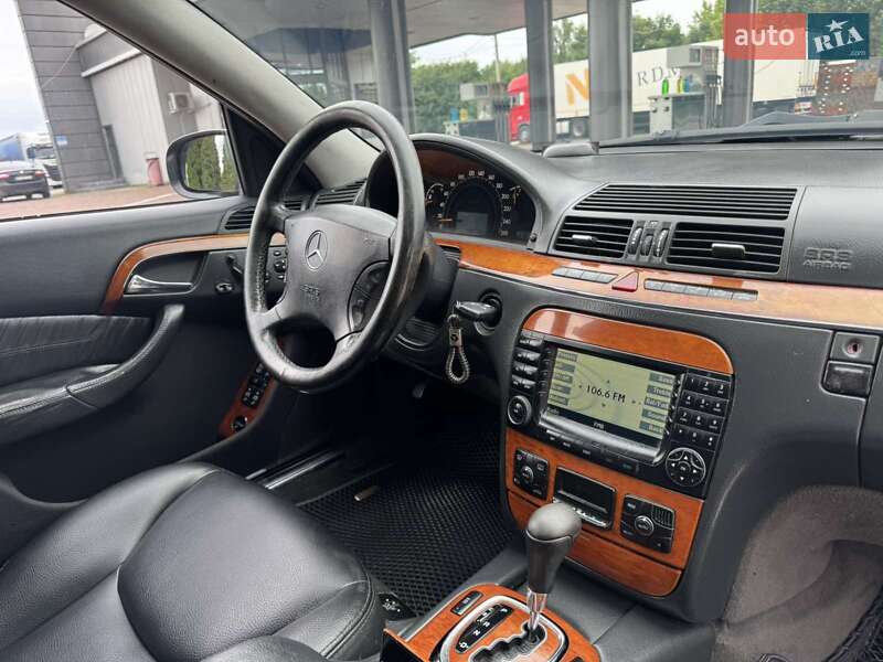 Седан Mercedes-Benz S-Class 2004 в Кутах