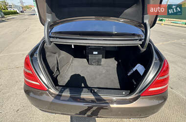 Седан Mercedes-Benz S-Class 2012 в 