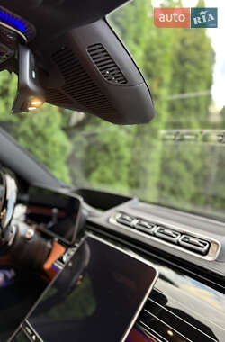 Седан Mercedes-Benz S-Class 2022 в 