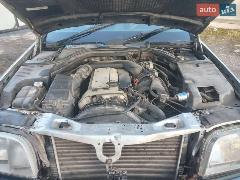 Седан Mercedes-Benz S-Class 1993 в Золочеве