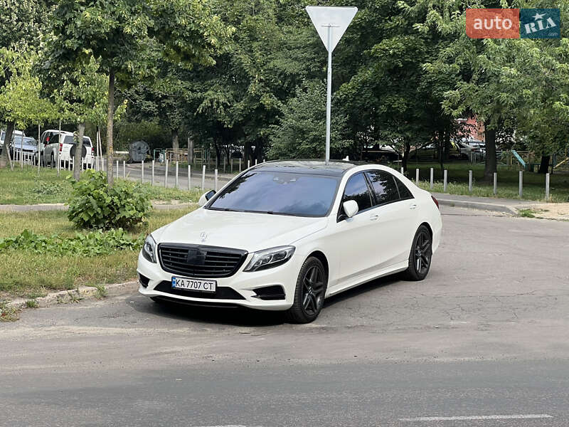 Седан Mercedes-Benz S-Class 2013 в 