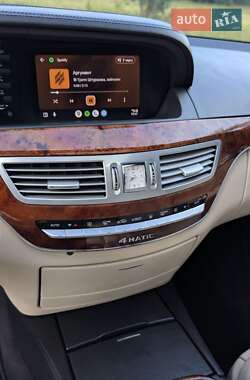 Седан Mercedes-Benz S-Class 2008 в 