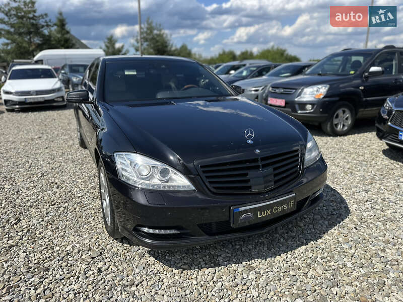 Седан Mercedes-Benz S-Class 2010 в Ивано-Франковске