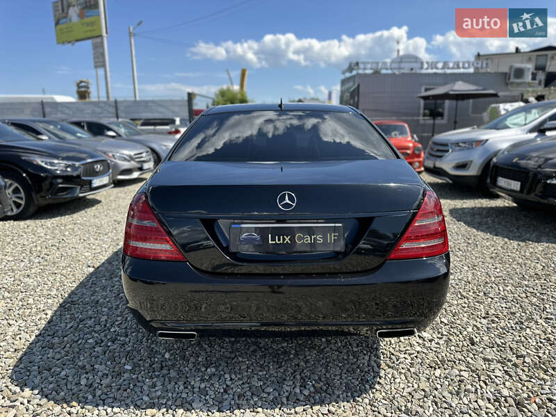 Седан Mercedes-Benz S-Class 2010 в Ивано-Франковске