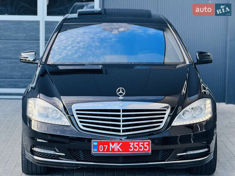Седан Mercedes-Benz S-Class 2011 в Мукачево