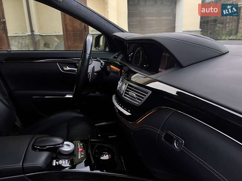 Седан Mercedes-Benz S-Class 2011 в Одесі