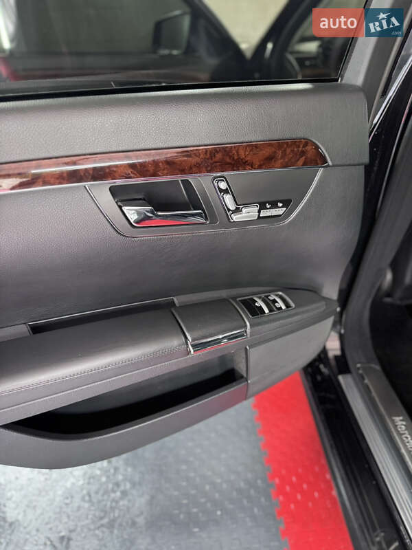 Седан Mercedes-Benz S-Class 2010 в Киеве
