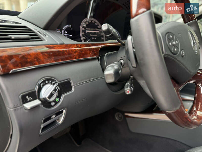 Седан Mercedes-Benz S-Class 2010 в Киеве