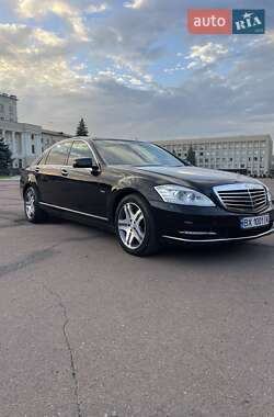 Седан Mercedes-Benz S-Class 2012 в Хмельницькому