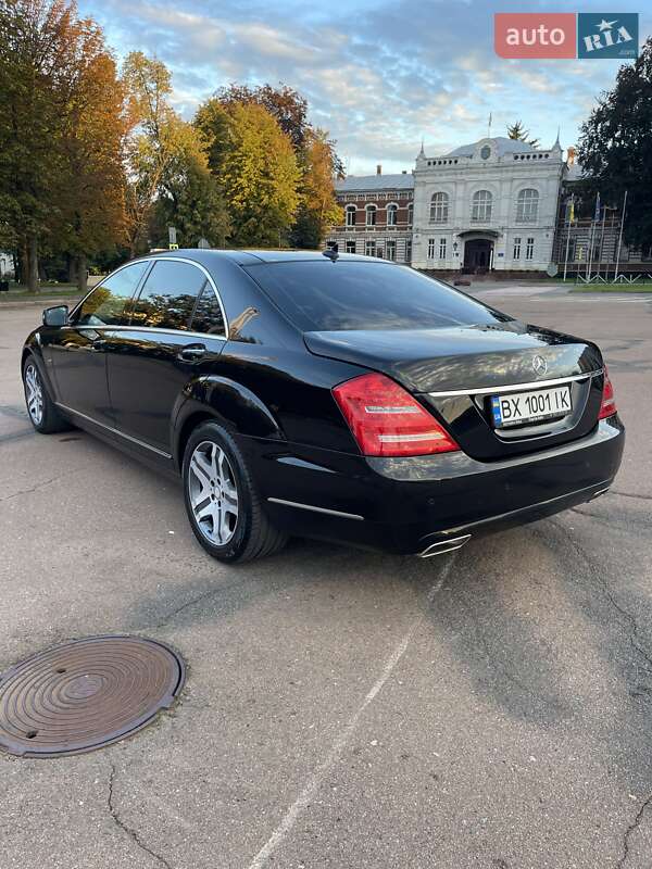 Седан Mercedes-Benz S-Class 2012 в Хмельницькому