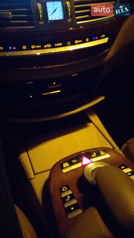 Седан Mercedes-Benz S-Class 2006 в Чернигове