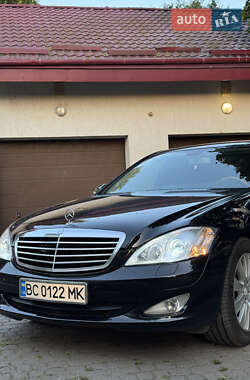 Седан Mercedes-Benz S-Class 2008 в 