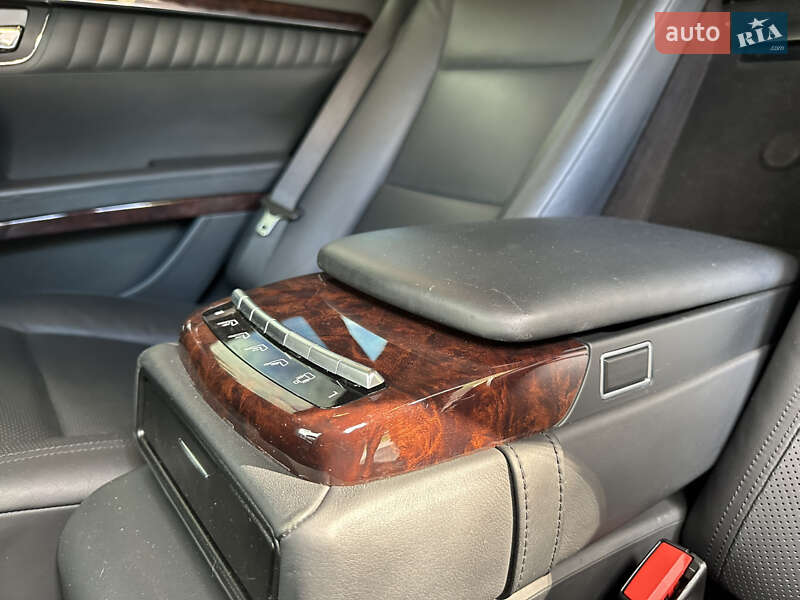 Седан Mercedes-Benz S-Class 2011 в Киеве