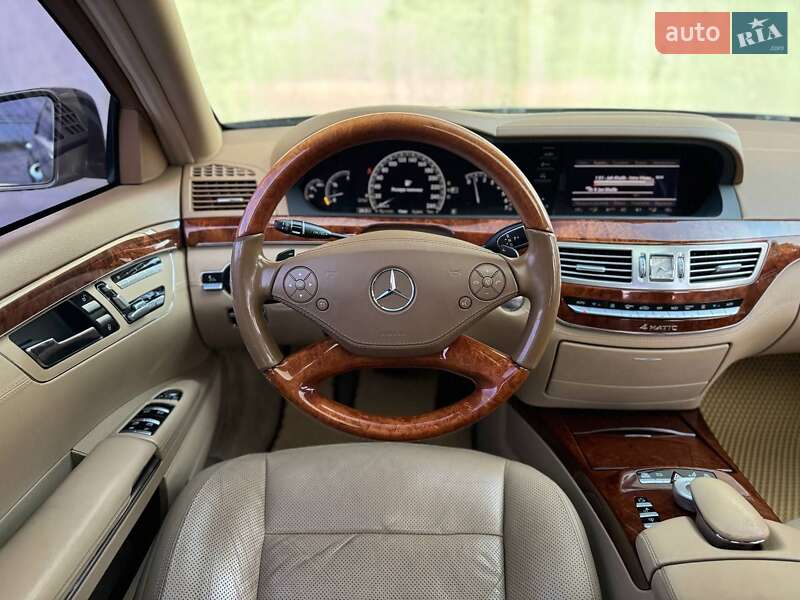 Седан Mercedes-Benz S-Class 2011 в Києві
