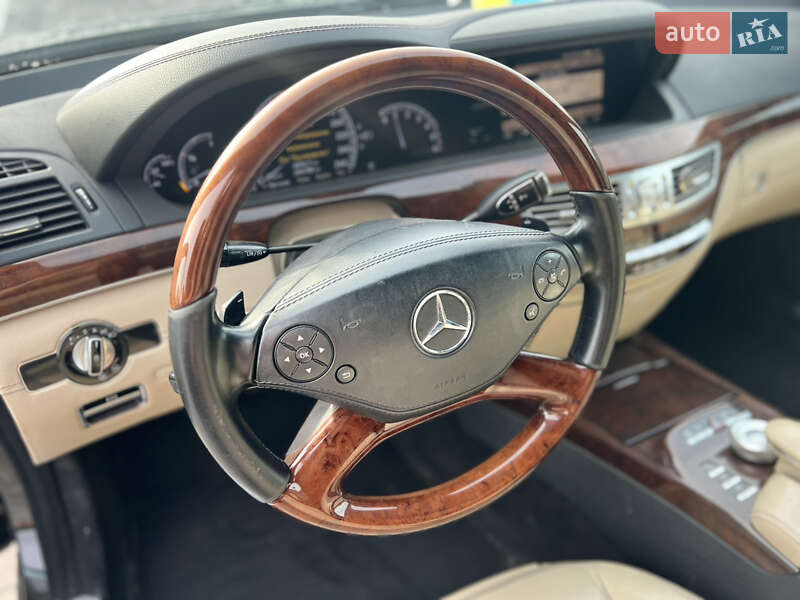 Седан Mercedes-Benz S-Class 2012 в Луцьку