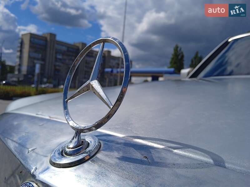 Mercedes-Benz S-Class 1985