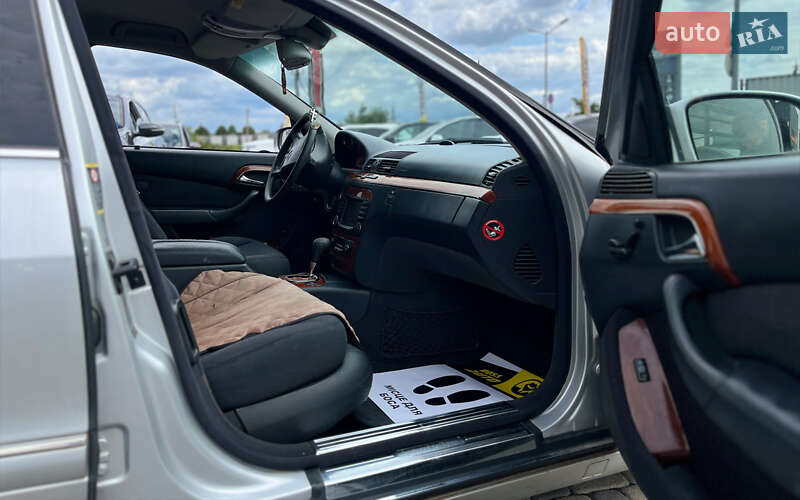 Седан Mercedes-Benz S-Class 2004 в Мукачевому